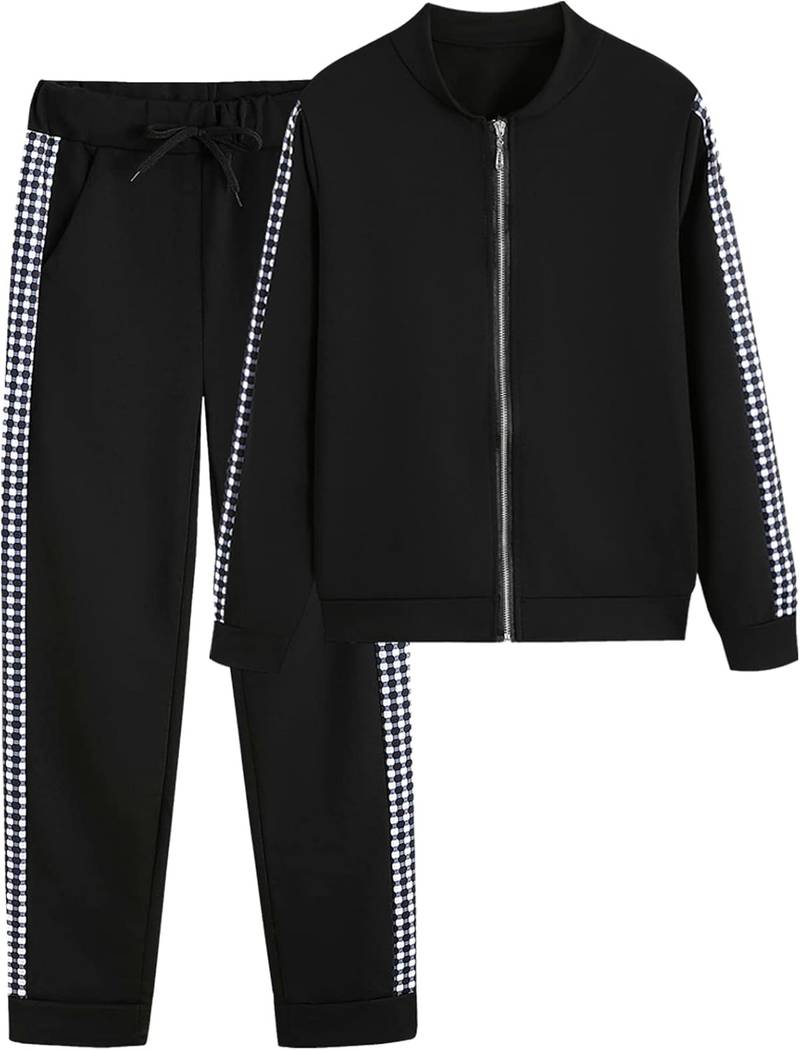 Women’s 2-piece tracksuit hoodie sweatshirt and jogger pants outfit